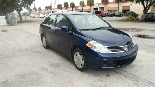 Nissan Versa 2008 photo 8