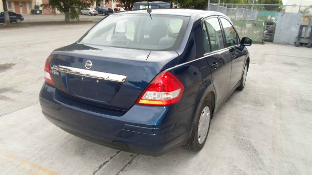 Nissan Versa 2008 photo 9