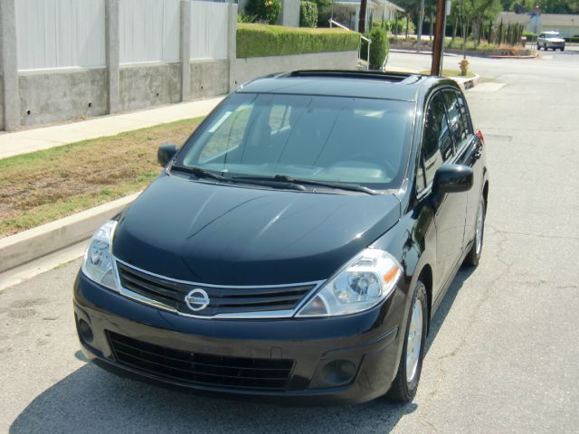 Nissan Versa 2dr Carrera Turbo Hatchback