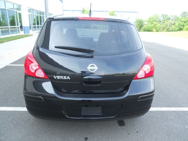 Nissan Versa E43 Hatchback