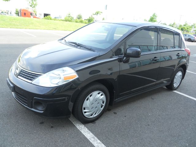 Nissan Versa 2008 photo 4