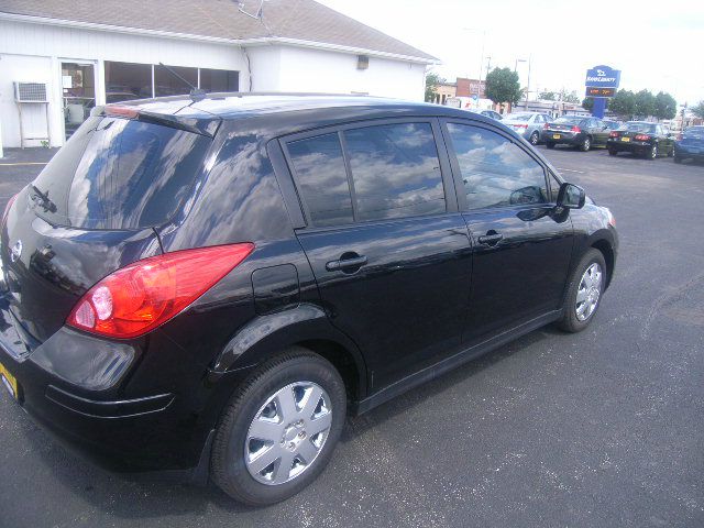 Nissan Versa 2008 photo 1