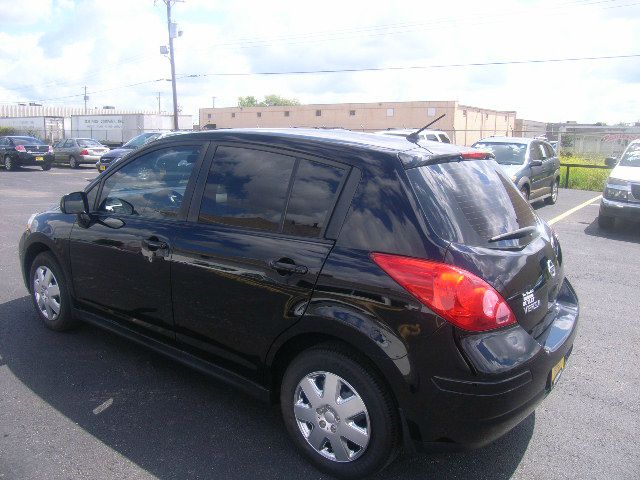 Nissan Versa 2008 photo 7