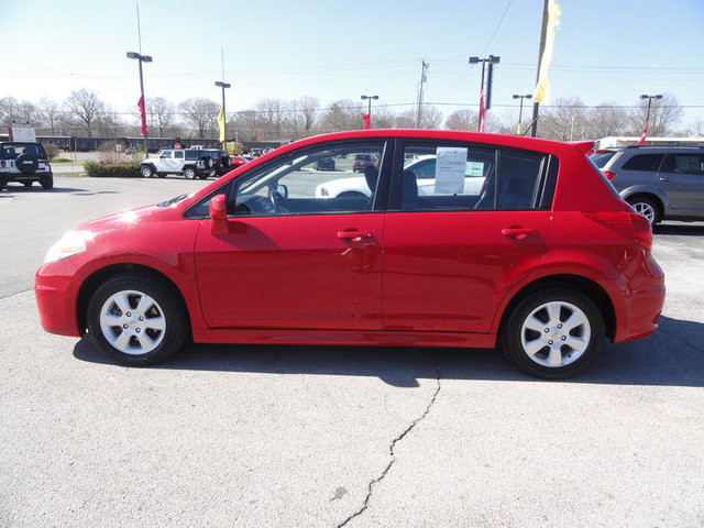 Nissan Versa 2008 photo 1