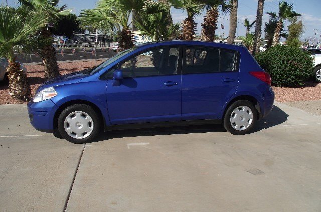 Nissan Versa 2008 photo 4