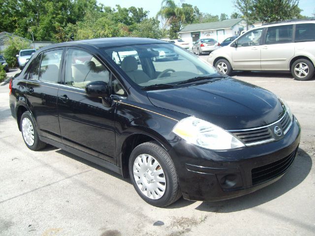 Nissan Versa 2008 photo 3