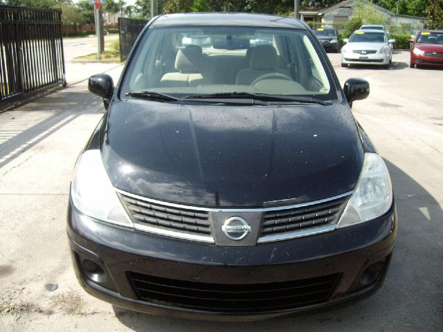 Nissan Versa 2008 photo 4