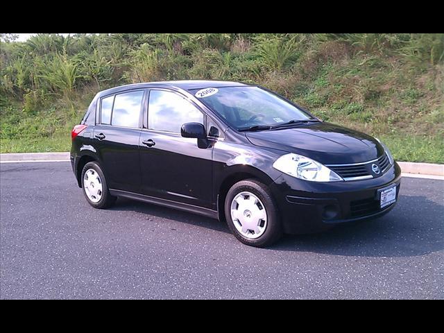 Nissan Versa XR Hatchback