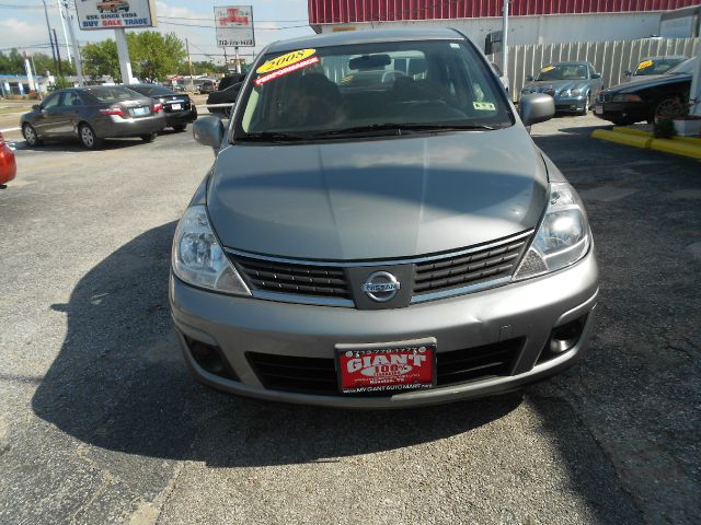 Nissan Versa 2008 photo 3