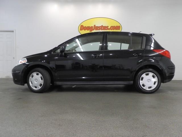 Nissan Versa 2008 photo 3