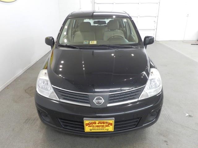 Nissan Versa 2008 photo 4