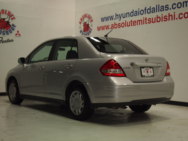 Nissan Versa 2008 photo 5