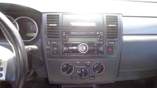 Nissan Versa 2008 photo 13