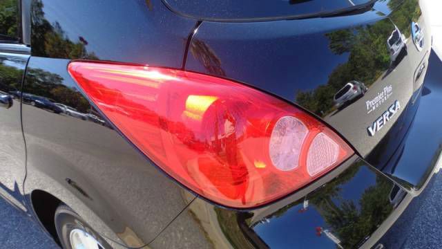 Nissan Versa 2008 photo 15