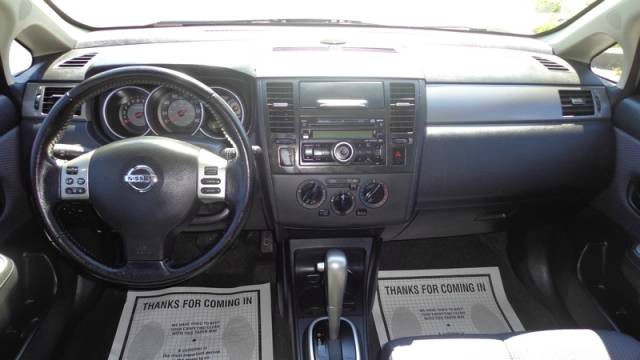 Nissan Versa 2008 photo 16