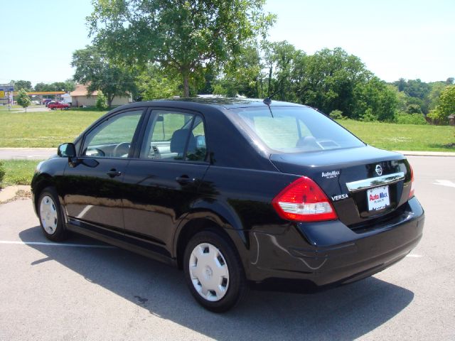 Nissan Versa 2009 photo 20