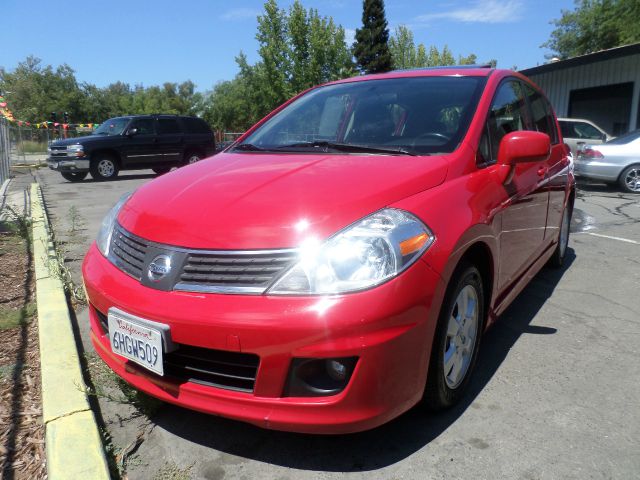 Nissan Versa 2009 photo 1