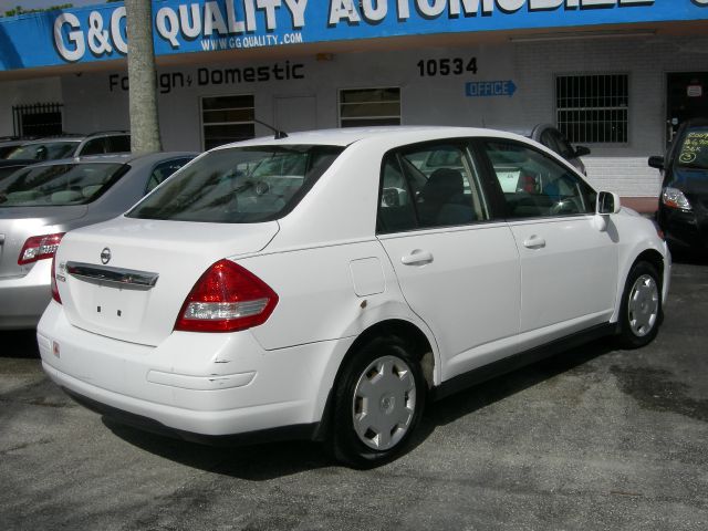 Nissan Versa 2009 photo 5