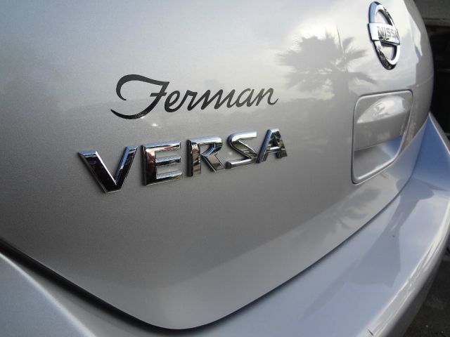Nissan Versa 2009 photo 0