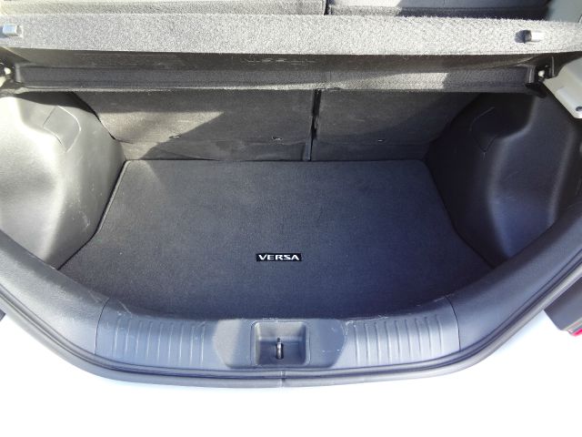 Nissan Versa 2009 photo 3