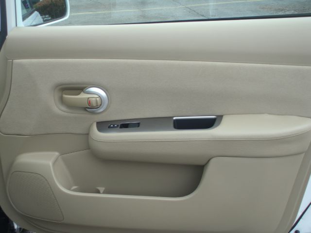 Nissan Versa 2009 photo 10