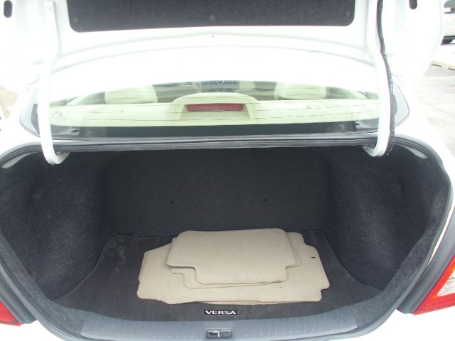 Nissan Versa 2009 photo 22