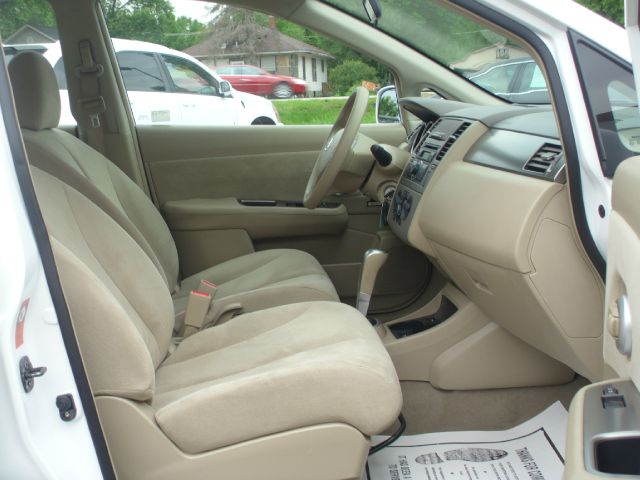 Nissan Versa 2009 photo 29