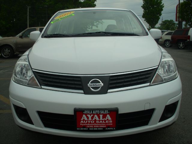 Nissan Versa 2009 photo 3