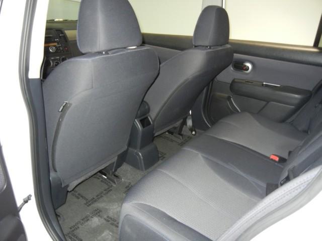 Nissan Versa 2009 photo 4