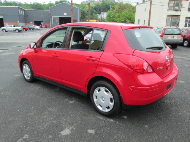 Nissan Versa 2009 photo 11