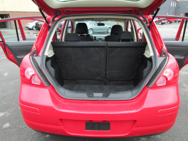 Nissan Versa 2009 photo 14