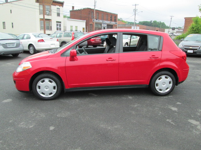 Nissan Versa 2009 photo 17