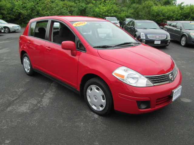 Nissan Versa 2009 photo 4