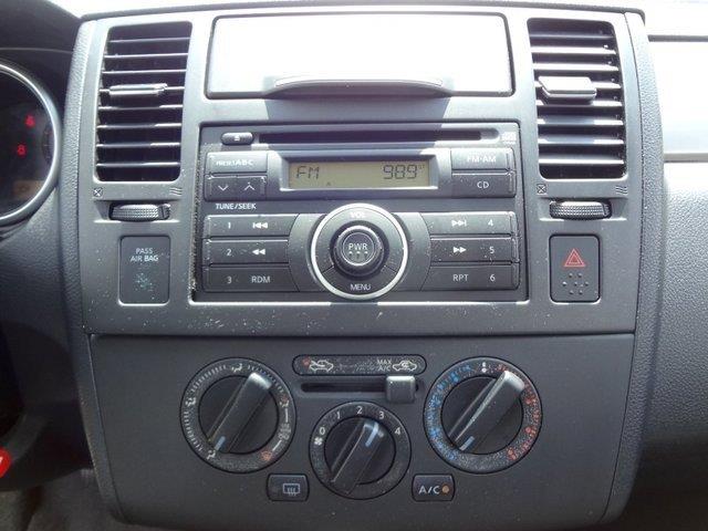 Nissan Versa 2009 photo 8