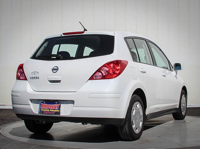 Nissan Versa 2009 photo 2