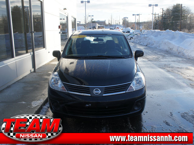 Nissan Versa 2009 photo 1