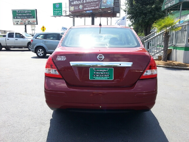 Nissan Versa 2009 photo 4