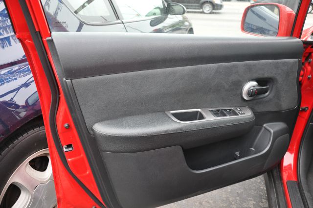 Nissan Versa 2009 photo 10