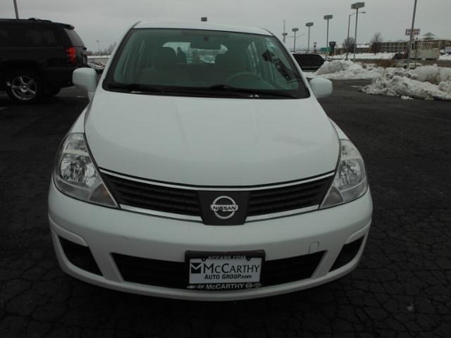 Nissan Versa 2009 photo 4