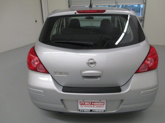 Nissan Versa 2009 photo 3