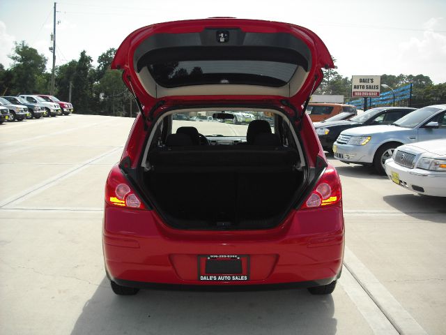 Nissan Versa 2009 photo 1