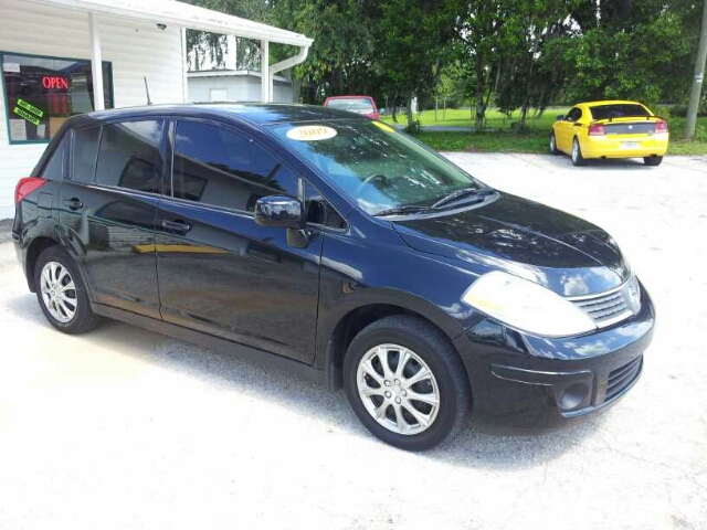 Nissan Versa 2009 photo 1