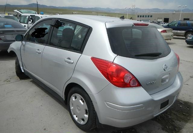 Nissan Versa 2009 photo 2