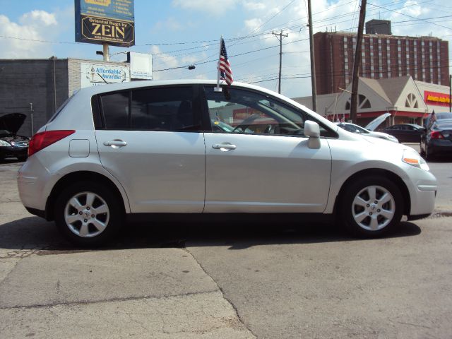 Nissan Versa 2009 photo 14