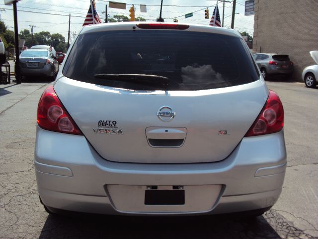 Nissan Versa 2009 photo 15