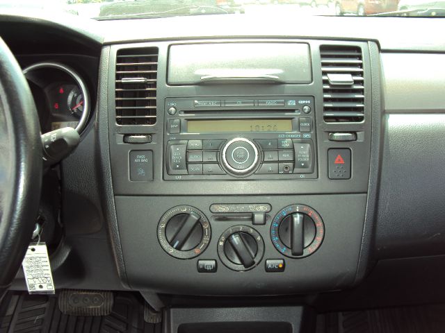 Nissan Versa 2009 photo 7