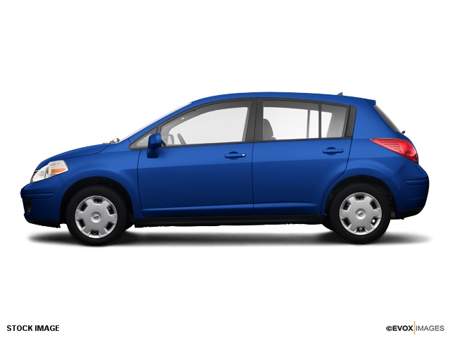 Nissan Versa 2009 photo 1