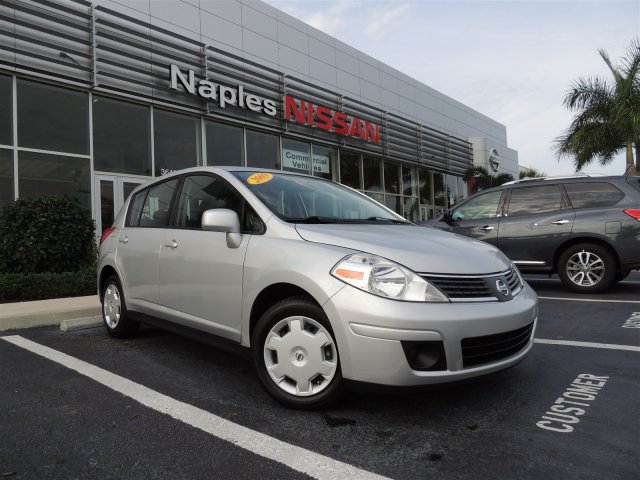 Nissan Versa 2009 photo 1