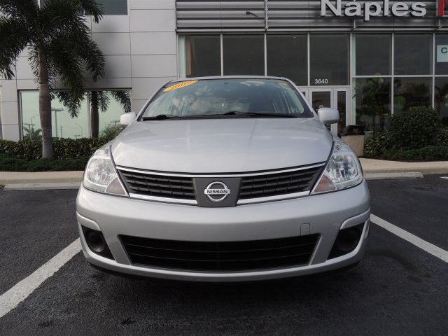 Nissan Versa 2009 photo 3