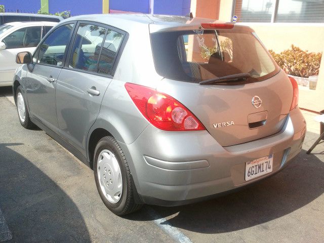 Nissan Versa 2009 photo 11